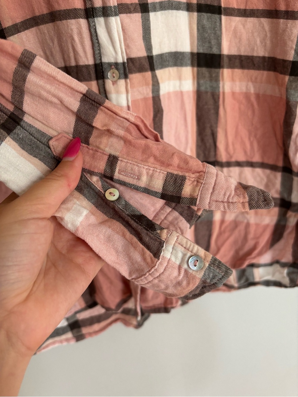 H&M Multi Colored Pink, Gray, White Plaid Button Down Shirt Size 2 - Picture 2 of 6